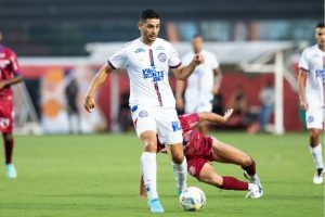 Michel Araujo: salario y coste del traspaso